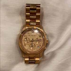 Authentic Micheal Kors Runway watch. Rose Gold.